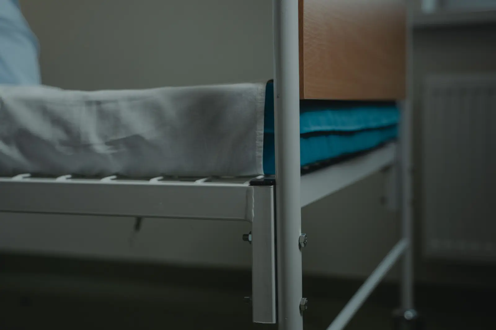 Percheziții la spitale din Iași într-un dosar de certificate de handicap obținute cu acte medicale false