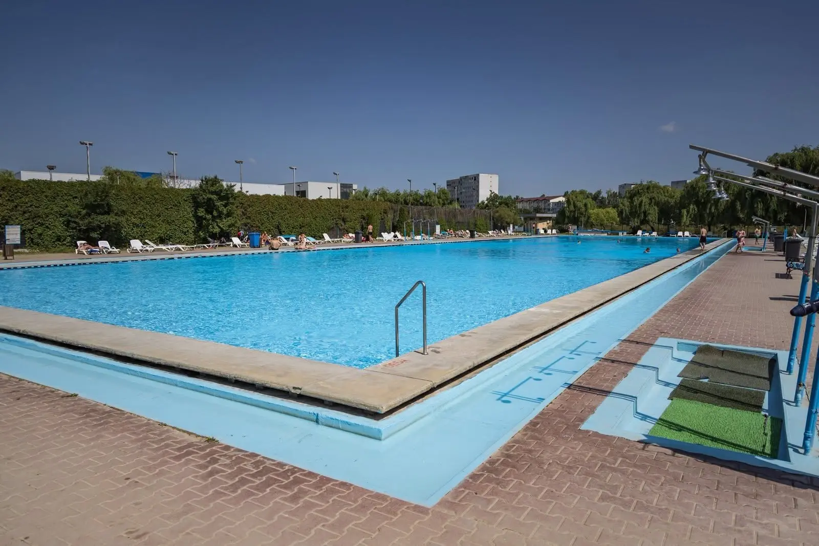 Nereguli la piscinele din Iași. Ce au găsit inspectorii