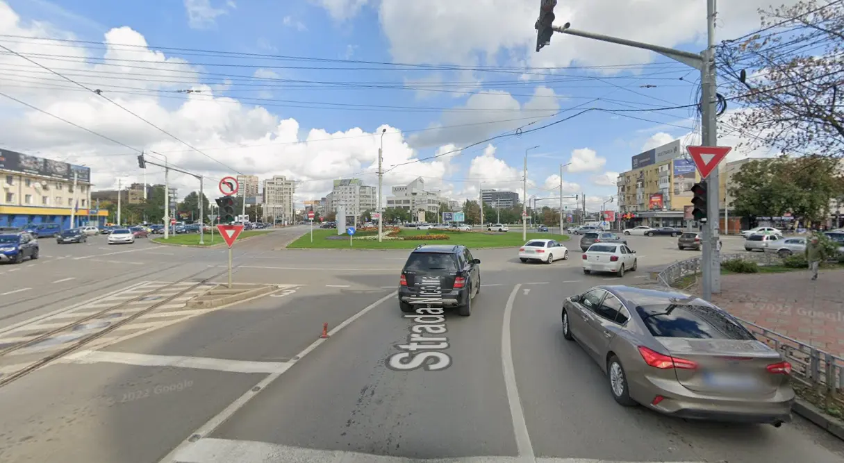 Schimbări importante în traficul din Iași. Semafoarele din Podu Roș rămân pornite, iar pe Sărărie apar noi interdicții