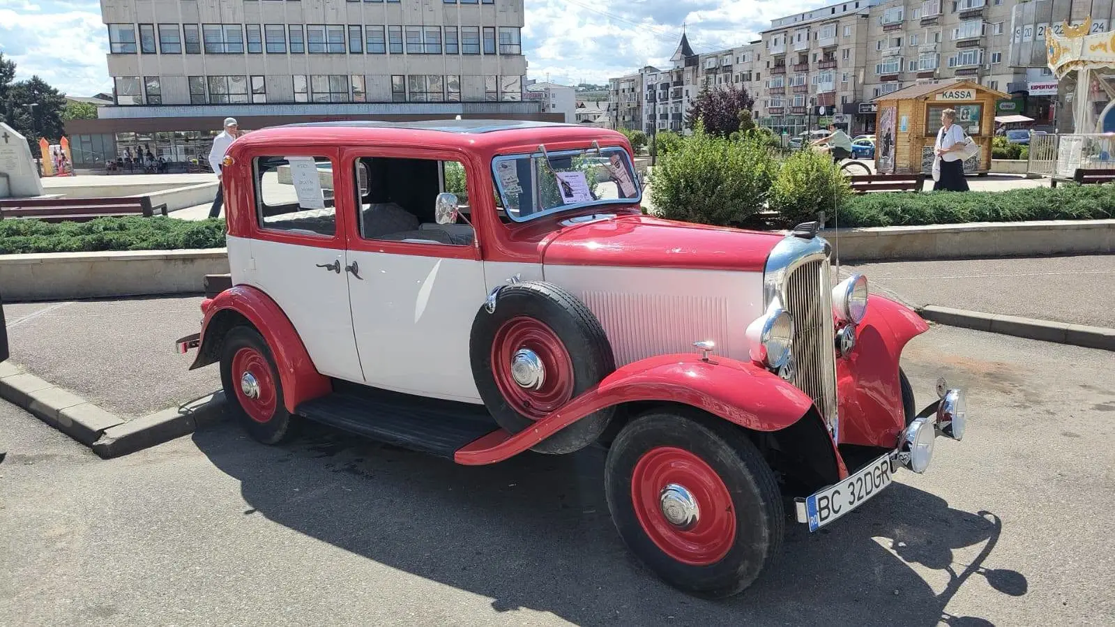 SURSĂ: Facebook Retromobil Iași