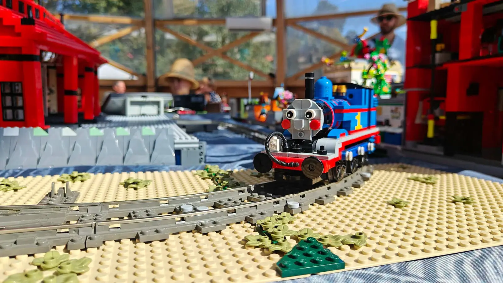 LEGO „invadează” Palas Iași. Trei zile de construcții spectaculoase și ateliere gratuite pentru copii