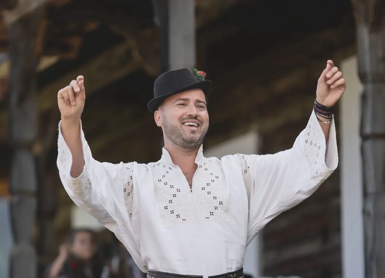Alexandru Brădățan cântă la Iași în acest weekend. Artistul îi cheamă pe ieșeni la Festivalul Tradițional din Copou