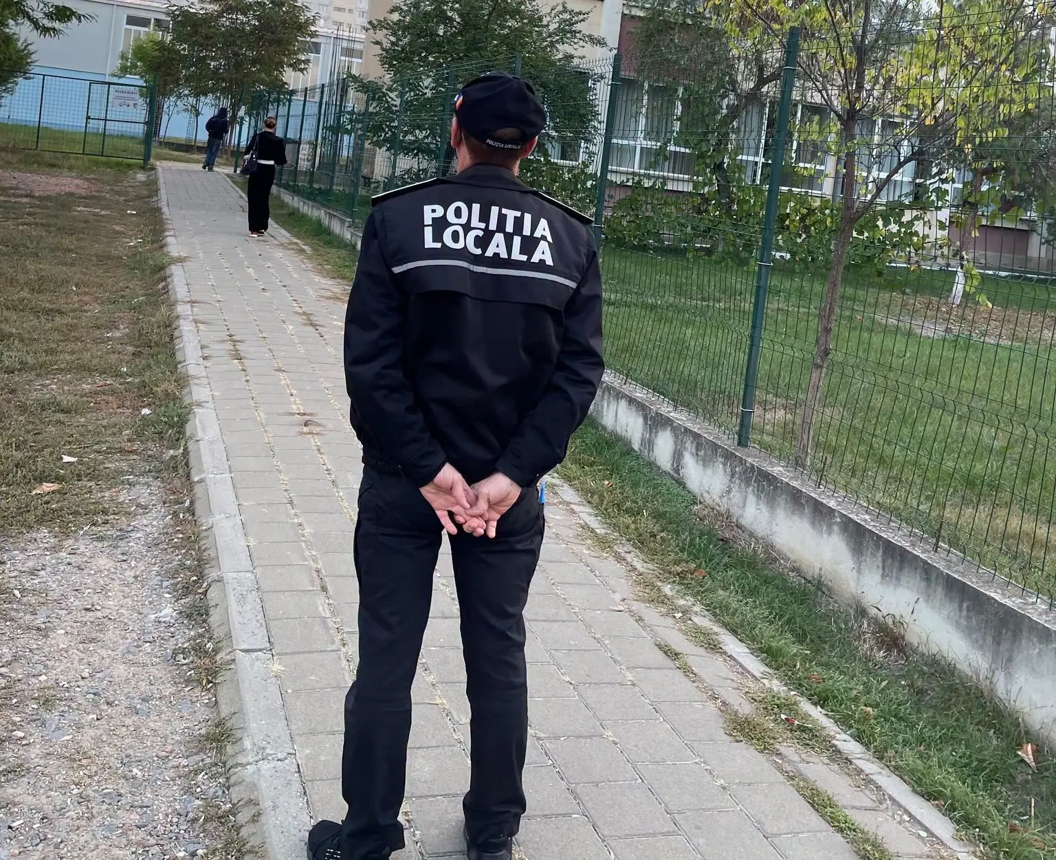 Poliția Locală vrea schimbarea uniformelor. Dispar și caschetele de tip rusesc